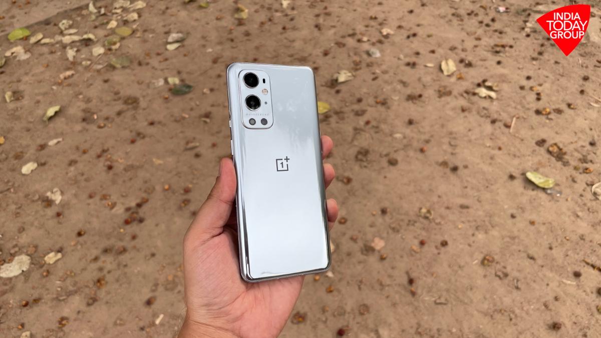 OnePlus 9 Pro Smartphone Review