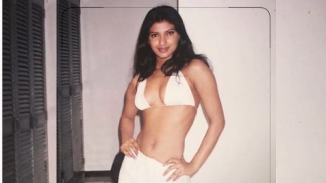 Priyanka Chopra flaunts her love for bikini and bindi in throwback pic