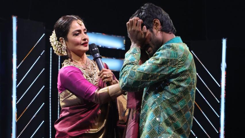 Rekha gets emotional after listening to Sawai Bhatt's Lambi Judaai on Indian Idol 12 