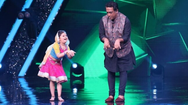Anurag Basu dances to Galti Se Mistake with 8-year-old Super Dancer Chapter 4 contestant - Vimarsana News
