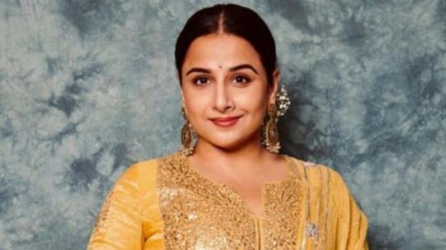 Vidya Balan in yellow anarkali is giving style tips for the festive season. See pics