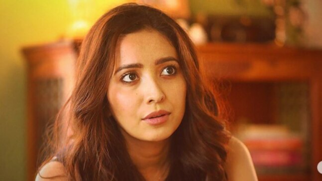 Asha Negi takes dig at actors posting vaccination videos, says overacting mat karo