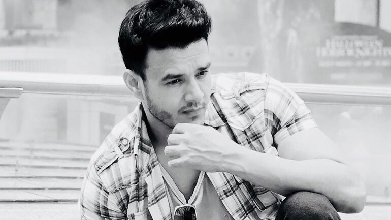 Patiala Babes actor Aniruddh Dave moved to ICU after testing Covid positive - Television News