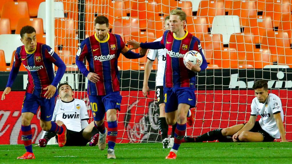 La Liga Lionel Messi Brace Fires Barcelona To 3 2 Win Over Valencia Real Madrid Beat Osasuna Sports News