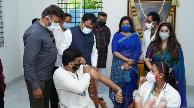 Members of Kannada film industry receive Covid-19 vaccination