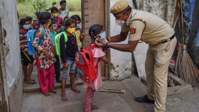 Maharashtra Covid task force recommends flu shot for kids. Experts explain why - Vimarsana News