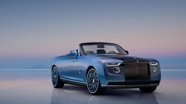 Take a look at the ultra exclusive Rolls-Royce coachbuilt Boat Tail - Vimarsana News