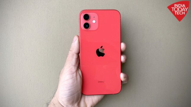 iOS 14 users can use the Apple logo on the back of their iPhones as a virtual button, here is how - Vimarsana News