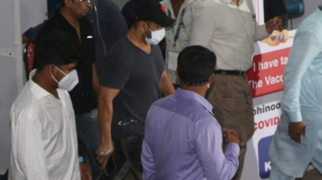 Salman Khan gets second dose of Covid vaccine on Eid 2021
