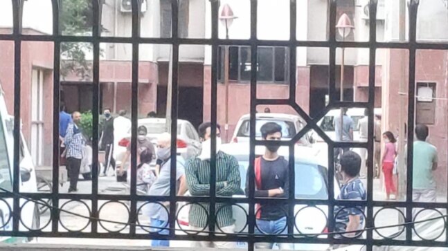 Fire breaks out at Saket Court Residential Complex in Delhi, 1 dead