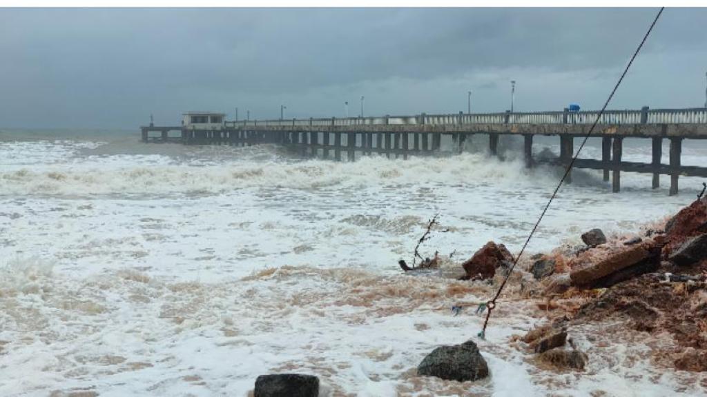 Cyclone Tauktae: Houses damaged, cracks develop in Valiyathura sea bridge as rain continues to batter Kerala