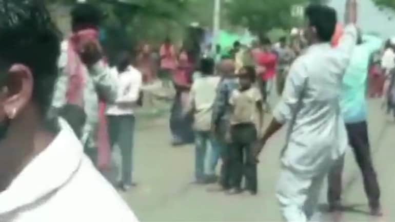 Ujjain villagers attack medical team believing vaccines are fatal, leave one injured - India News