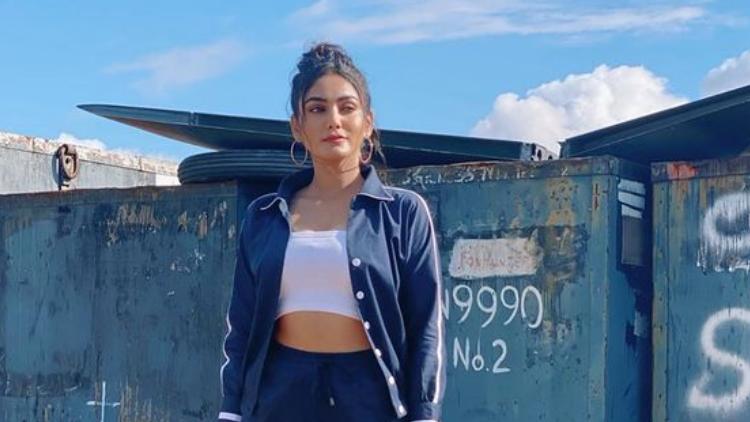 Khatron Ke Khiladi 11 contestants celebrate Sana Makbul's 28th birthday in Cape Town