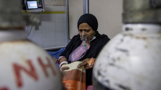 India logs over 1.32 lakh new Covid-19 cases, 2,713 deaths in 24 hours