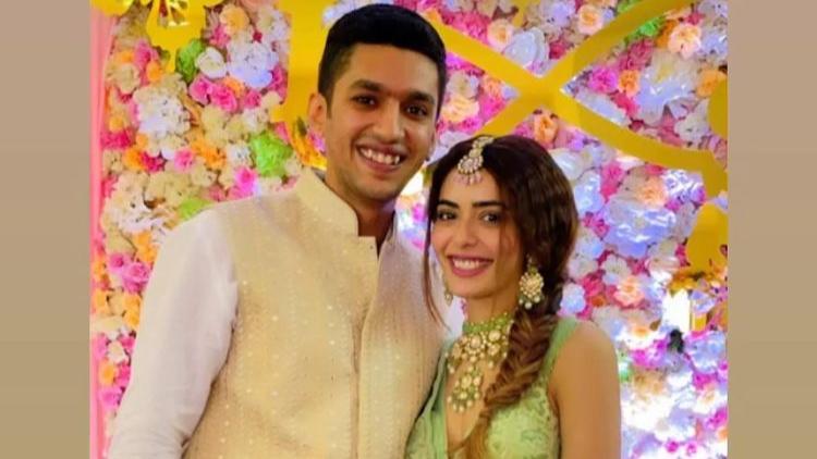 Bride-to-be Sana Sayyad Looks Pretty At Her Mehendi Ceremony. See Pics