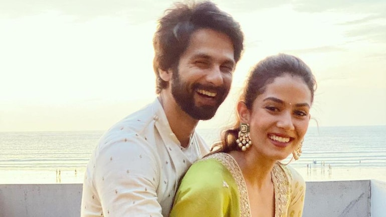 Shahid Kapoor S Romantic Gesture Melts Wife Mira Rajput S Heart Movies News Shahid Kapoor S Romantic Gesture Melts Wife Mira Rajput S Heart Movies News
