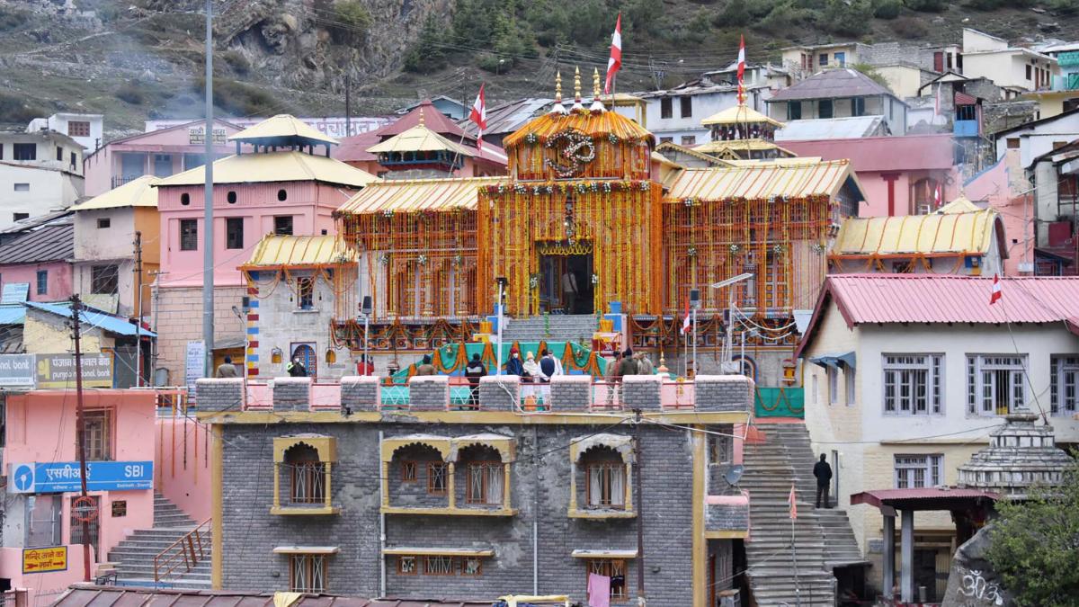 U'khand govt extends Covid-19 curfew till June 22, opens chardham yatra for locals