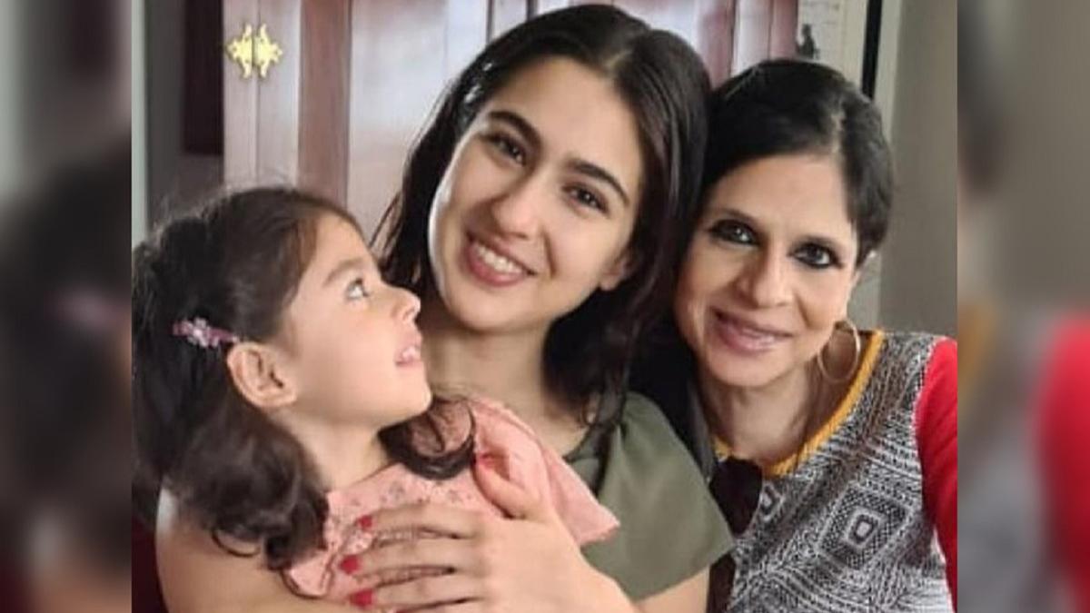 Sara Ali Khan spreads positivity in latest post. Aunt Saba reacts