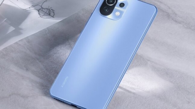Mi 11 Lite with 90Hz AMOLED panel and 64MP main camera launched, price starts at Rs 21,999