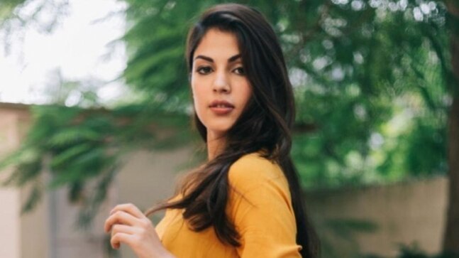 Rhea Chakraborty thanks fans for birthday wishes, says your love is healing