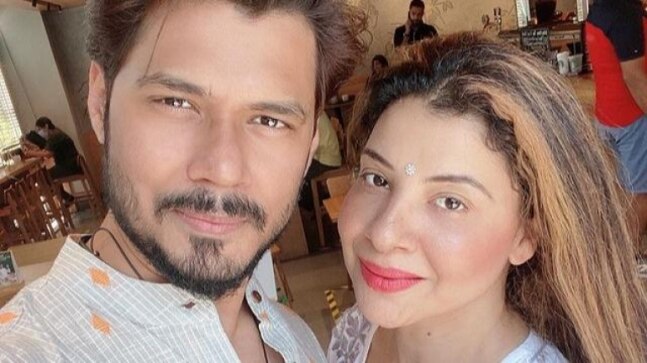 Sambhavna Seth, husband Avinash apologise to Adivasi community after receiving backlash