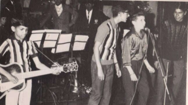 Anand Mahindra reconnects with old friend, shares yet another throwback pic. Circa 1966