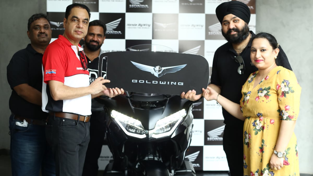 2021 honda goldwing online cost