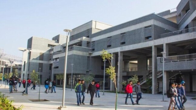 IIT Gandhinagar develops highly effective, eco-friendly anti-viral surface coating