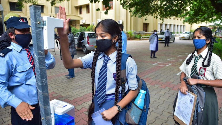 Time to open up schools in a staggered way, Indian kids have good immunity:  AIIMS chief Dr Randeep Guleria - Coronavirus Outbreak News