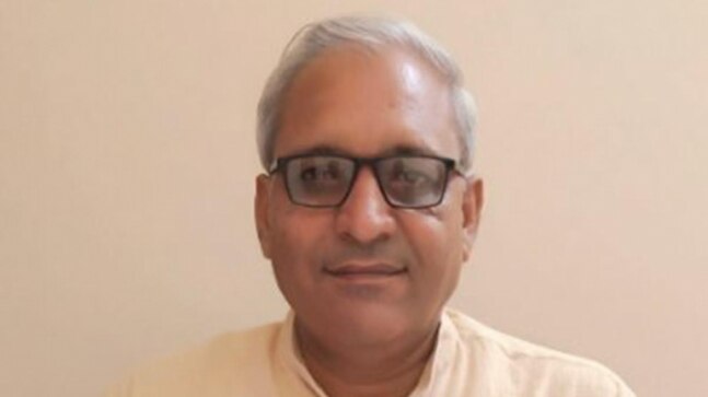 Farmers hold protest against BJP leaders in Haryana, attack Deputy Speaker's car