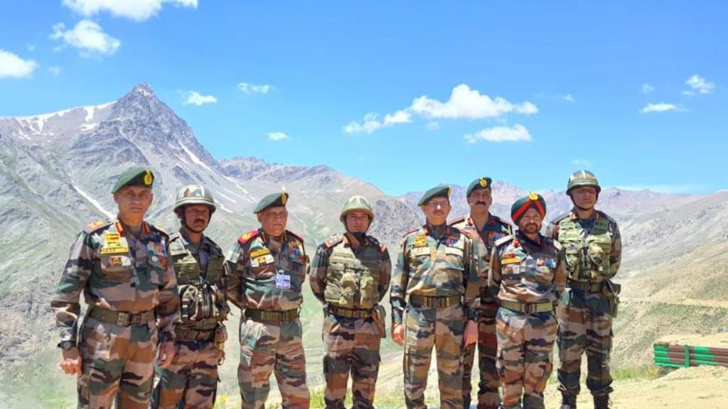 CDS Gen Bipin Rawat visits Dras along LoC to review preparedness ahead ...