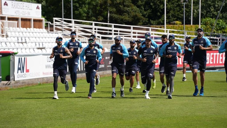 আজ থেকে শুরু কাউন্টি একাদশের বিরুদ্ধে ভারতের প্রস্তুতি ম্যাচ, কোথায় হবে এই সম্প্রচার? জেনে নিন 2 India vs England: India train in Durham ahead of tour match vs County Select XI, BCCI shares picture - Sports News