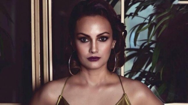 Nisha Rawal shares cryptic note amid fight with Karan Mehra, says stepped out that door