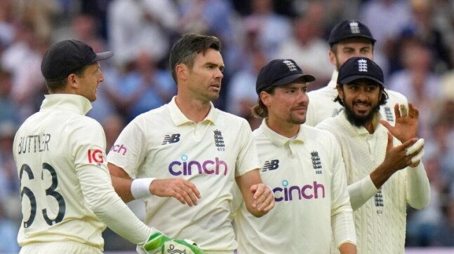 Ashes 2021-22: ECB chief 'confident' about series going ahead after assurances from Cricket Australia