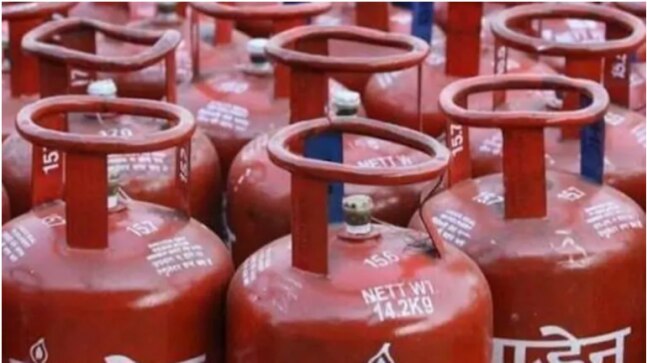 At least 14 injured after LPG cylinder explodes in Mumbai's Dharavi
