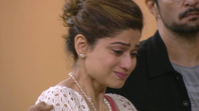 Bigg Boss OTT Sunday Ka Vaar Written Update: Shamita breaks down while missing her family