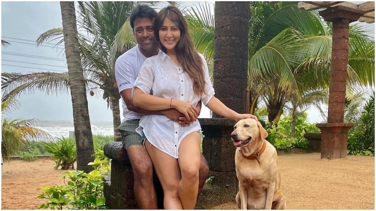 Did Leander Paes just confirm his relationship with Kim Sharma? - Movies  News
