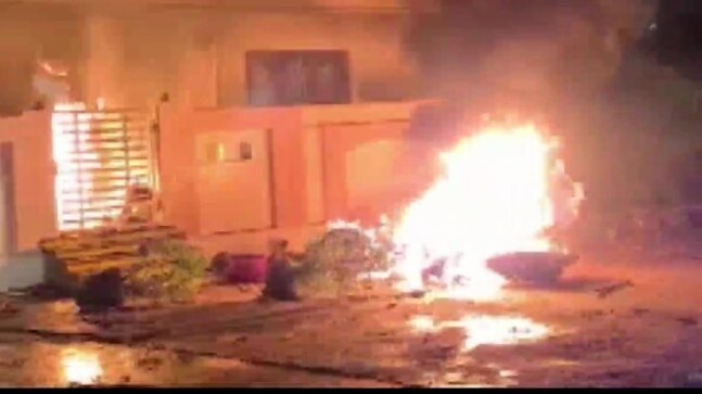 Clash breaks out between YSRCP, TDP workers in Guntur after MPTC, ZPTC poll results declared