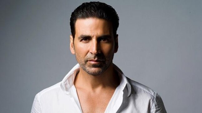 Akshay Kumar thanks fans for concern over mom's health, says it's a tough hour
