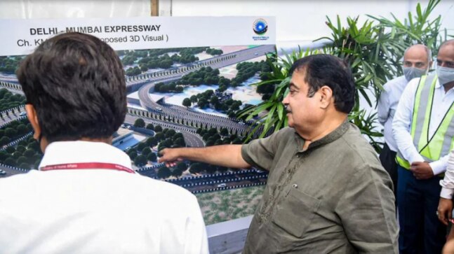 Nitin Gadkari inspects Delhi-Mumbai Expressway; Runs car at about 160km/hr in Ratlam
