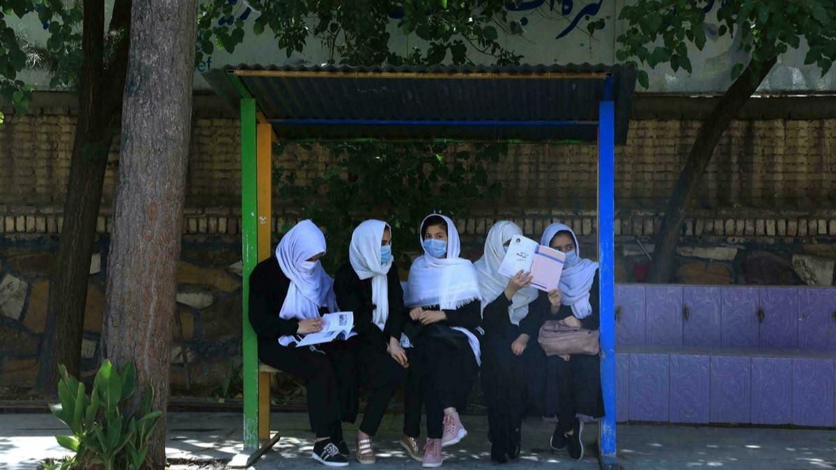 Girls outside school in Herat before Taliban took over Afghanistan. (Photo for representation)