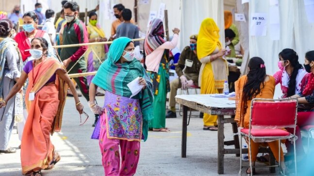 Ahead of MCD polls, Delhi BJP promises free pilgrimages every month