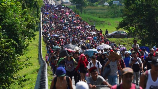Caravan of mostly central American migrants advance slowly across Mexico | See Pics