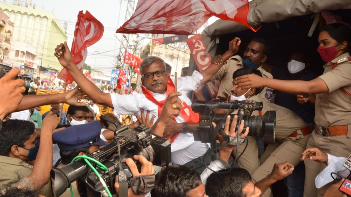 Left parties protest against hike in fuel, LPG prices in Andhra Pradesh