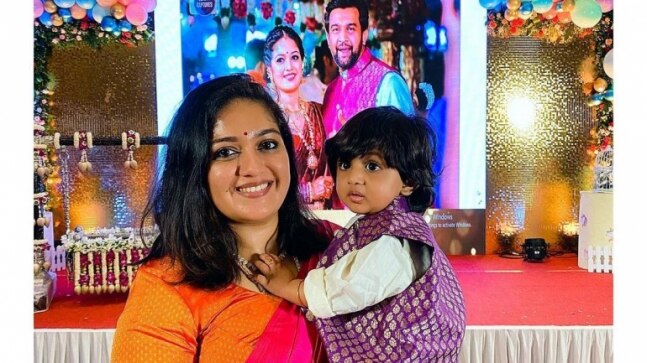 Raayan Raj Sarja sees mom Meghana and dad Chiranjeevi on phone wallpaper. His reaction is epic