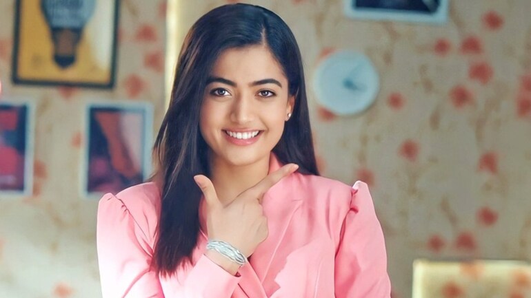 Troll asks why Rashmika Mandanna gets chosen by directors. Actress gives a kind reply - Movies News