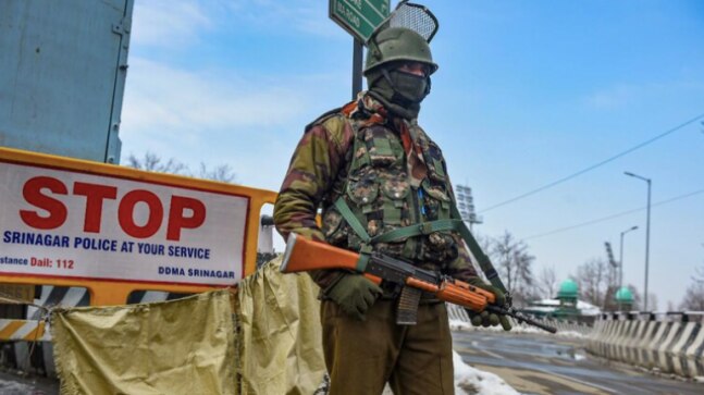 Mobile internet services suspended in parts of Kashmir as precautionary measure