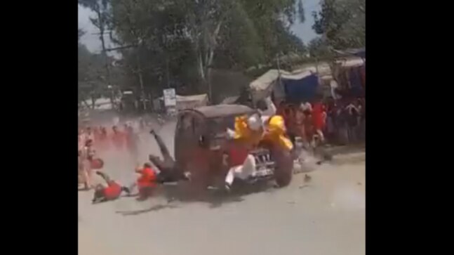 Speeding car mows down people on way to immerse Durga idol in Chhattisgarh's Pathalgaon, 1 dead - Vimarsana News