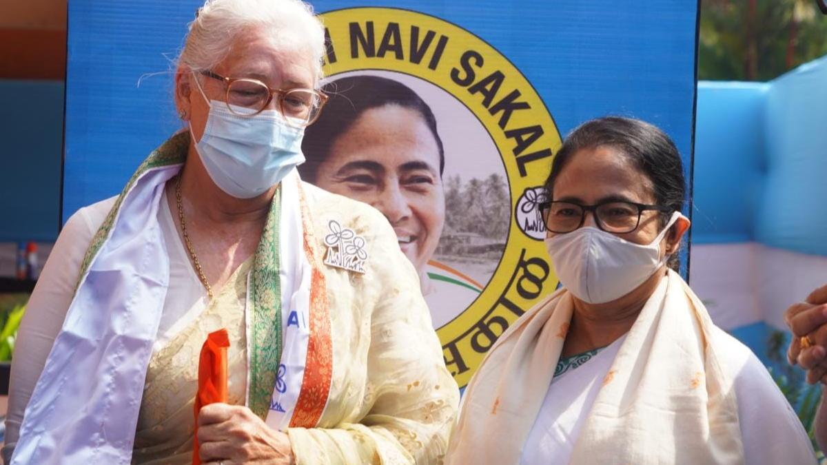 Actor Nafisa Ali joins TMC in Goa ahead of 2022 polls