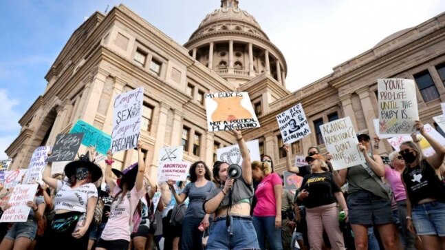 US judge blocks enforcement of near-total abortion ban in Texas